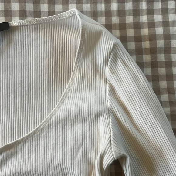 White Ribbed Button-Up Top - Picture 4 of 9